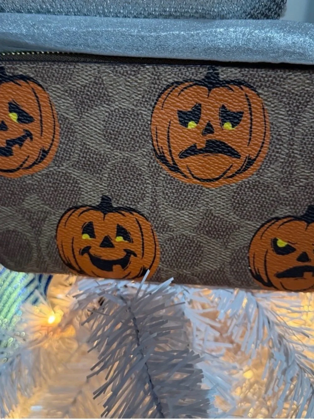 Coach Halloween Corner Zip Wristlet Signature Canvas w Pumpkin Print CCL20 NWT